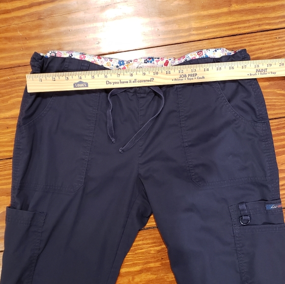 Koi Stretch Navy Lindsey Cargo Scrubs, Size L (Regular) - Picture 10 of 12